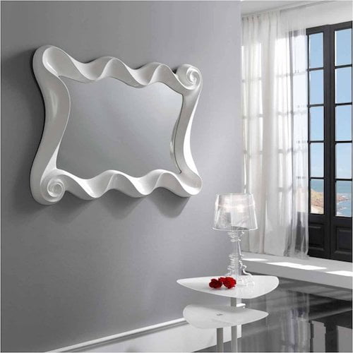 Espejo de pared de ondas decorativo en blanco